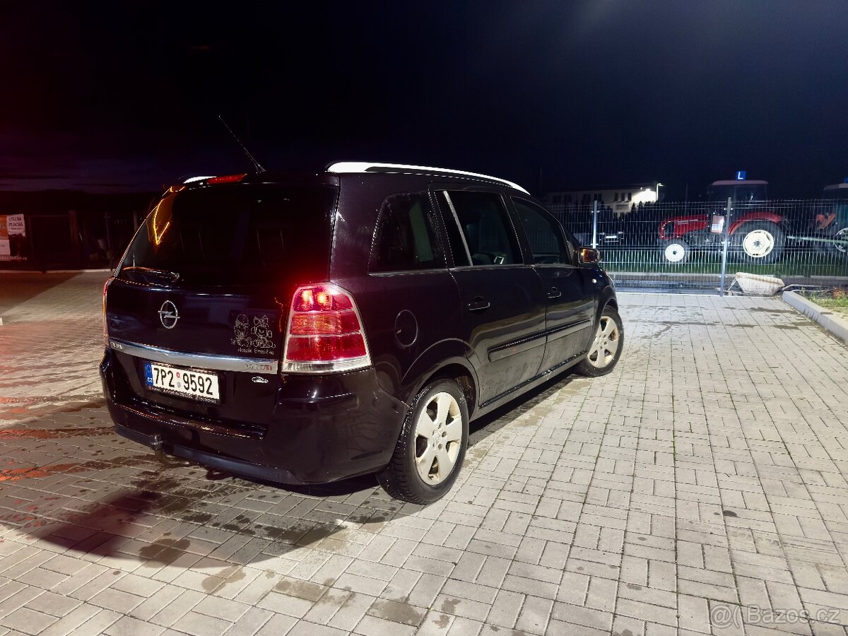 OPEL ZAFIRA 1.9 CDTI SPORT 110KW. 7 MÍST.