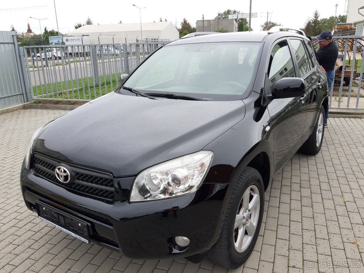 TOYOTA  RAV4 4x4 motor 2,2 nafta