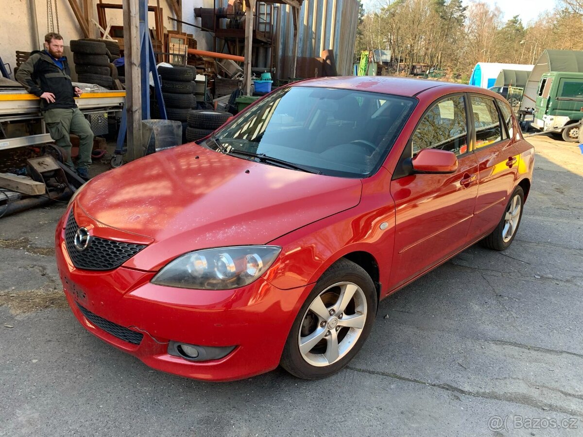 Mazda 3 1.6 +  druhé auto na díly .