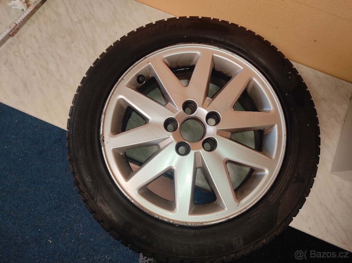 elektrony se zimním pneu 205/55 R 16