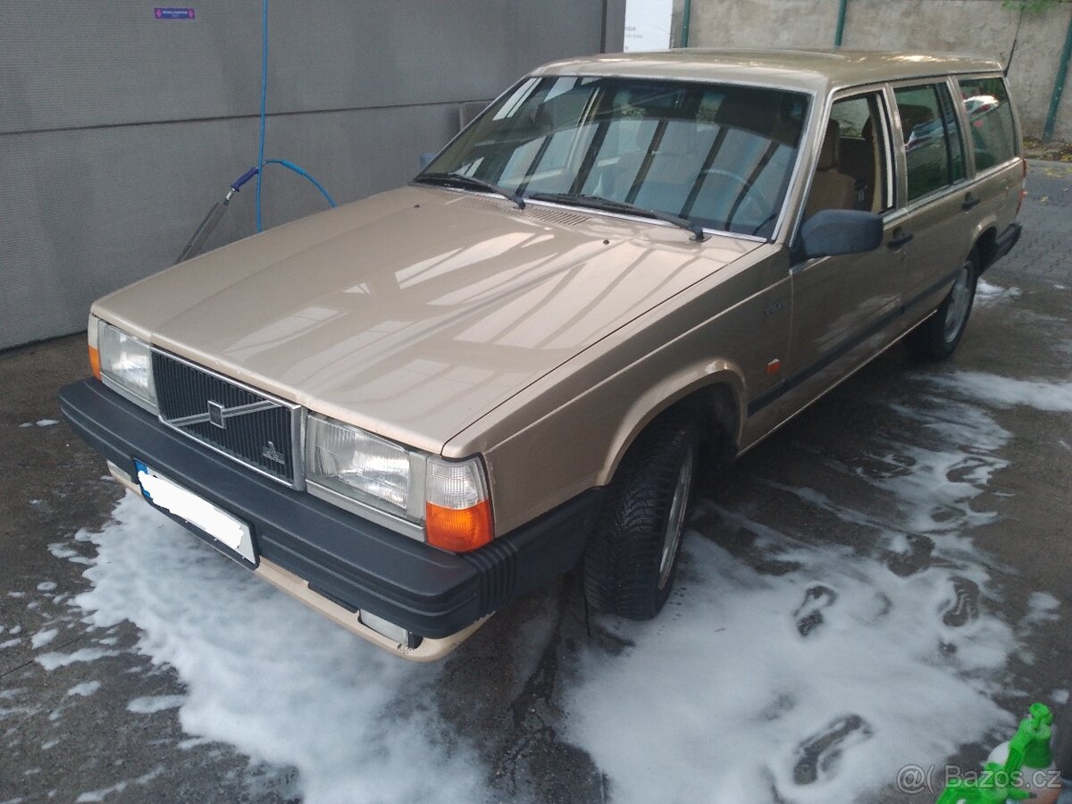 Volvo 740 kombi 2.3. benzín