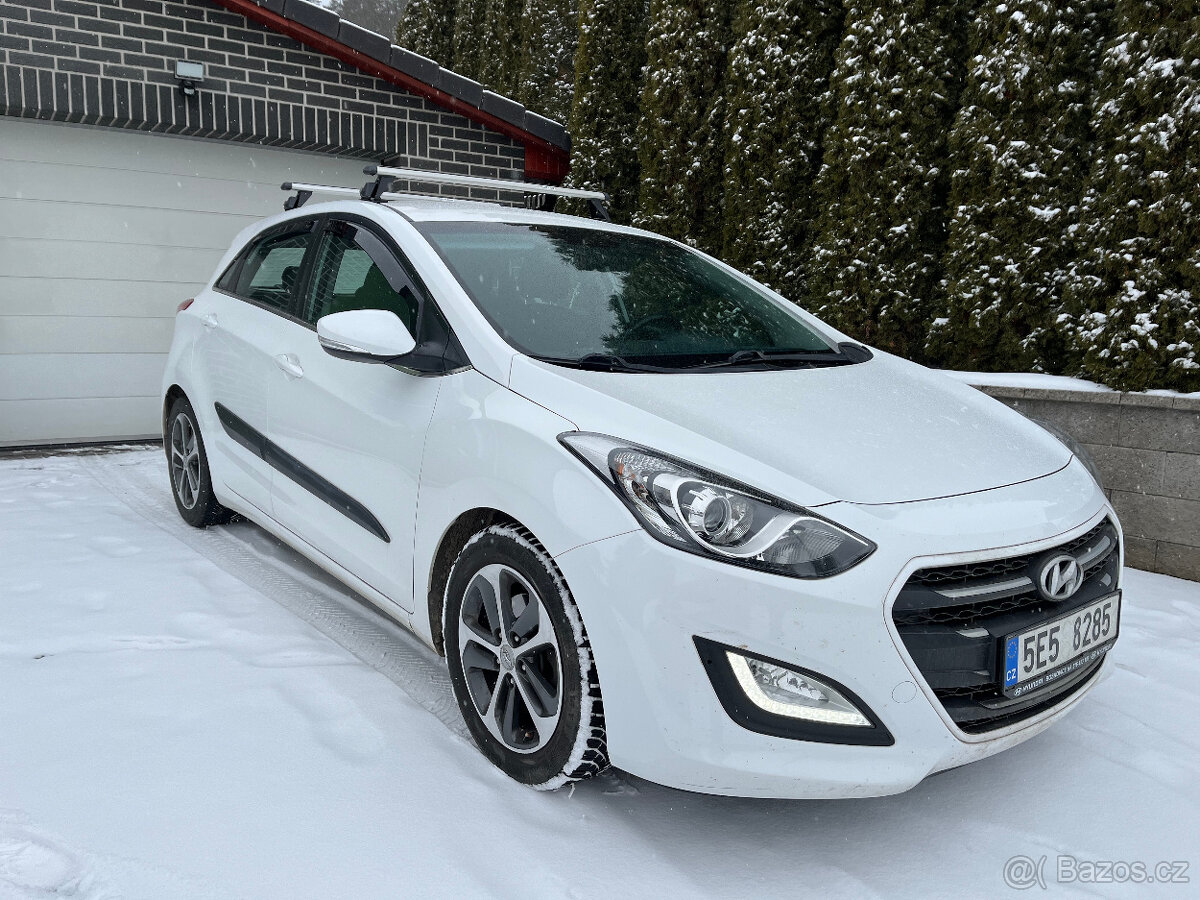 HYUNDAI i30,1,6 ,CZ,2. maj.,servis,střeš.nosiče