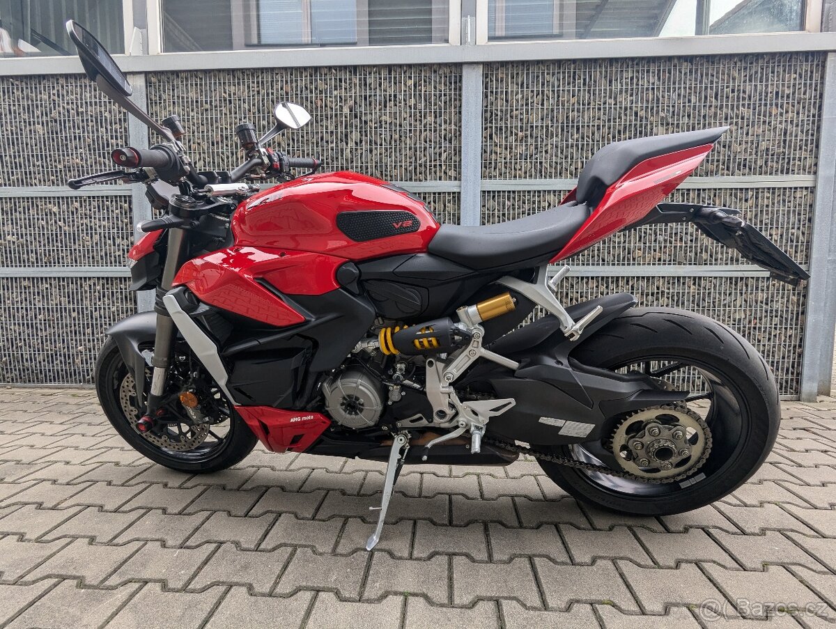 Ducati Streetfighter V2 Ducati Red s doplňky