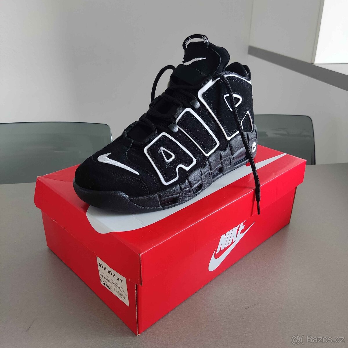 Nike Uptempo