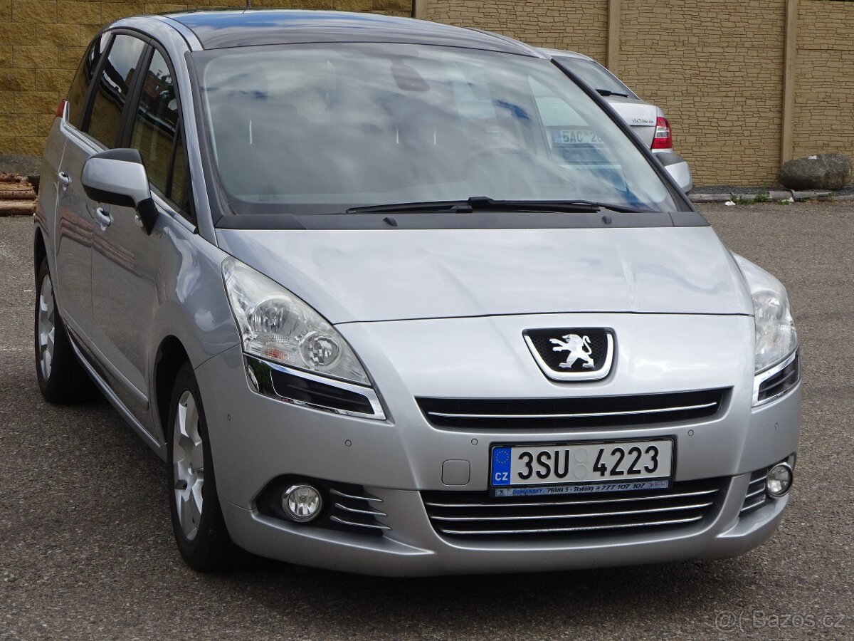 Peugeot 5008 2.0 HDI r.v.2012(110 kw) servisní knížka