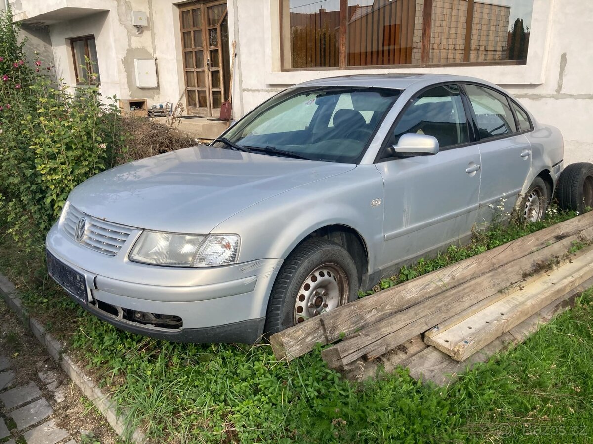 VW Passat na náhradní díly