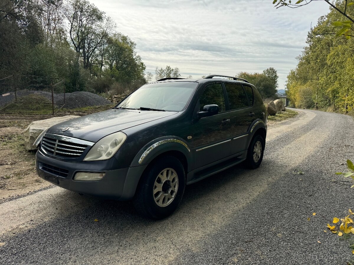 SsangYong Rexton 2.7 XDi 4x4, tažné 3500kg