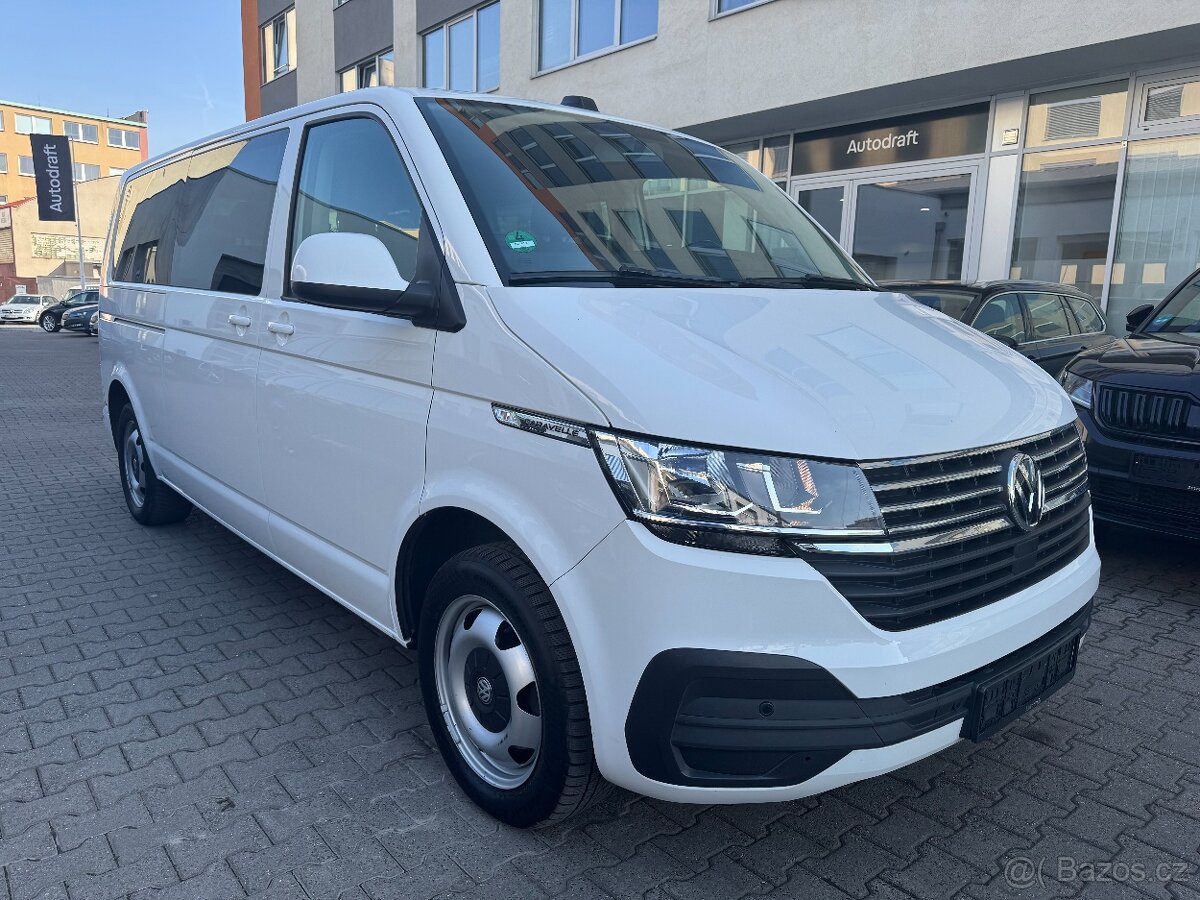 VW Caravelle Comfortline 2.0 TDI 150kW DSG 9 míst Tažné Navi