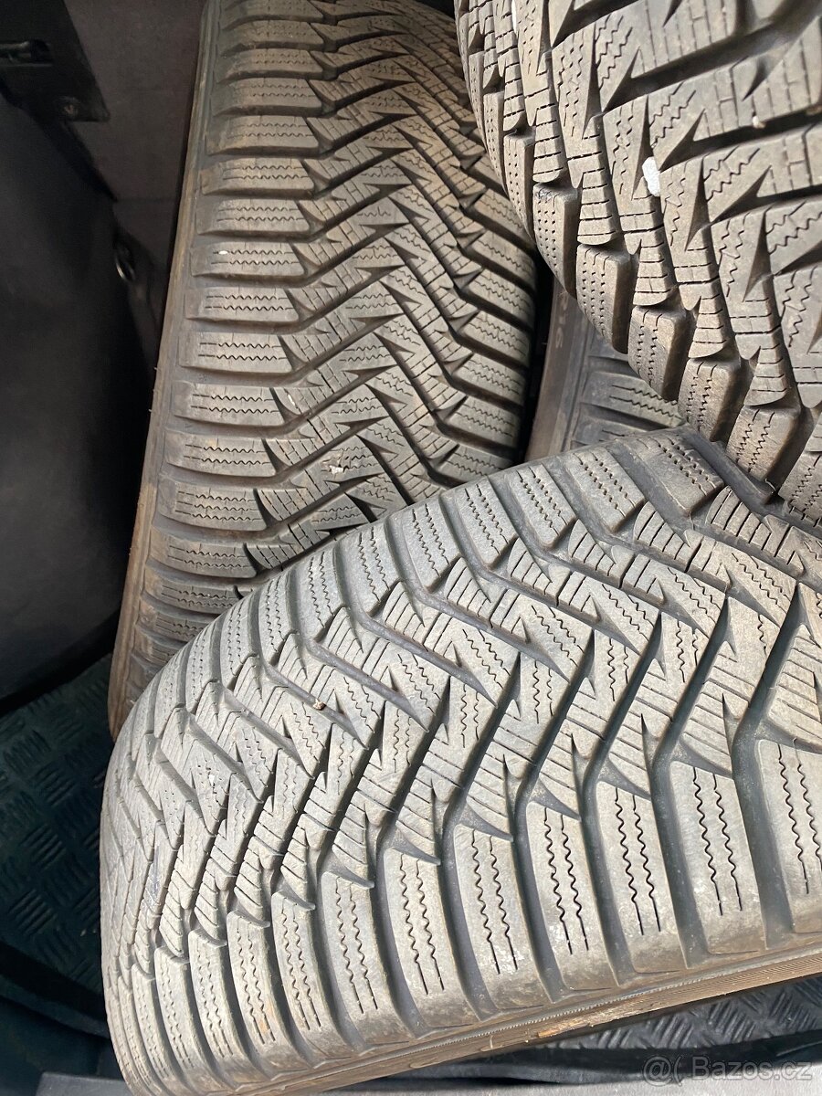 Zimní pneu 205/55 R16