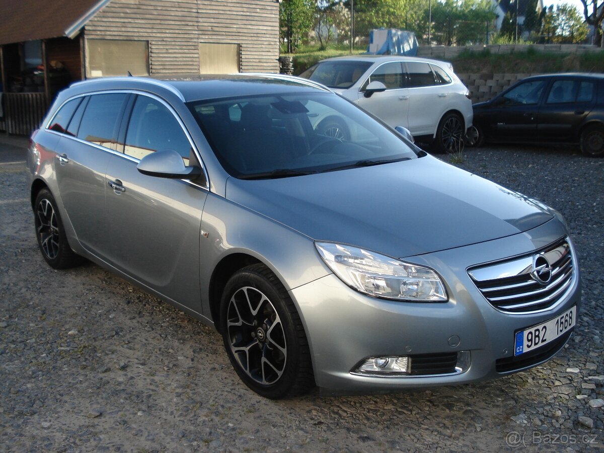 OPEL INSIGNIA KOMBI 2.0 CDTI,SERVISKA,NOVÁ STK