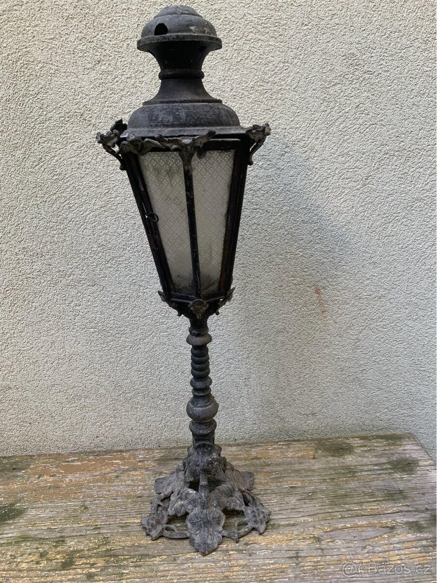 Pohřební lampa-kov// v.75 cm