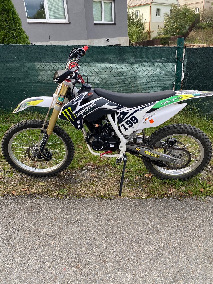 Dirtbike 250cc 21/18