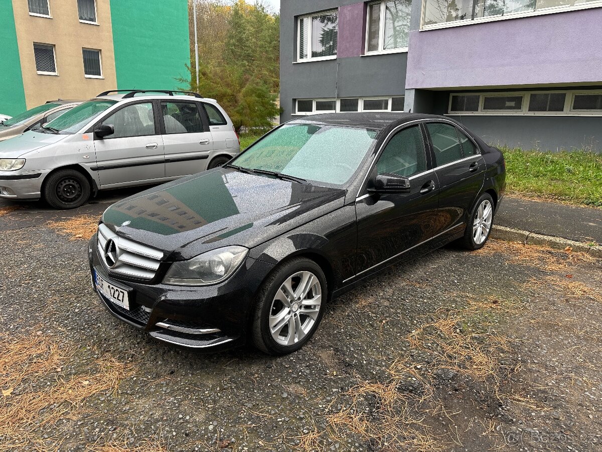 Mercedes-Benz Třídy C, 220CDI Avantgarde