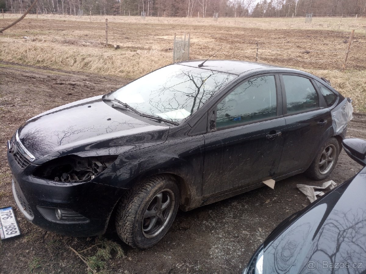 Ford Focus mk2 facelift 1.6 74kw na nahradni dily ND