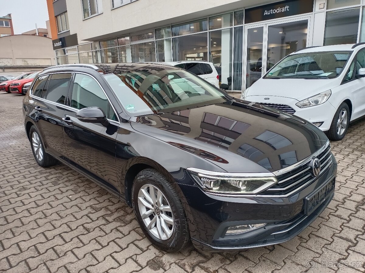 VW Passat B8 2.0TDI 110kW DSG Matrix Tažné Press&Drive ACC