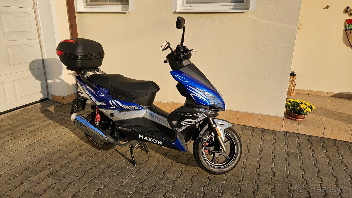 Skůtr Maxon Matador 125, prakticky nový