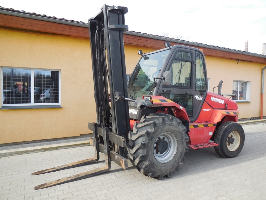 MANITOU MC 40 T terénní vysokozdvižný vozík (00967)