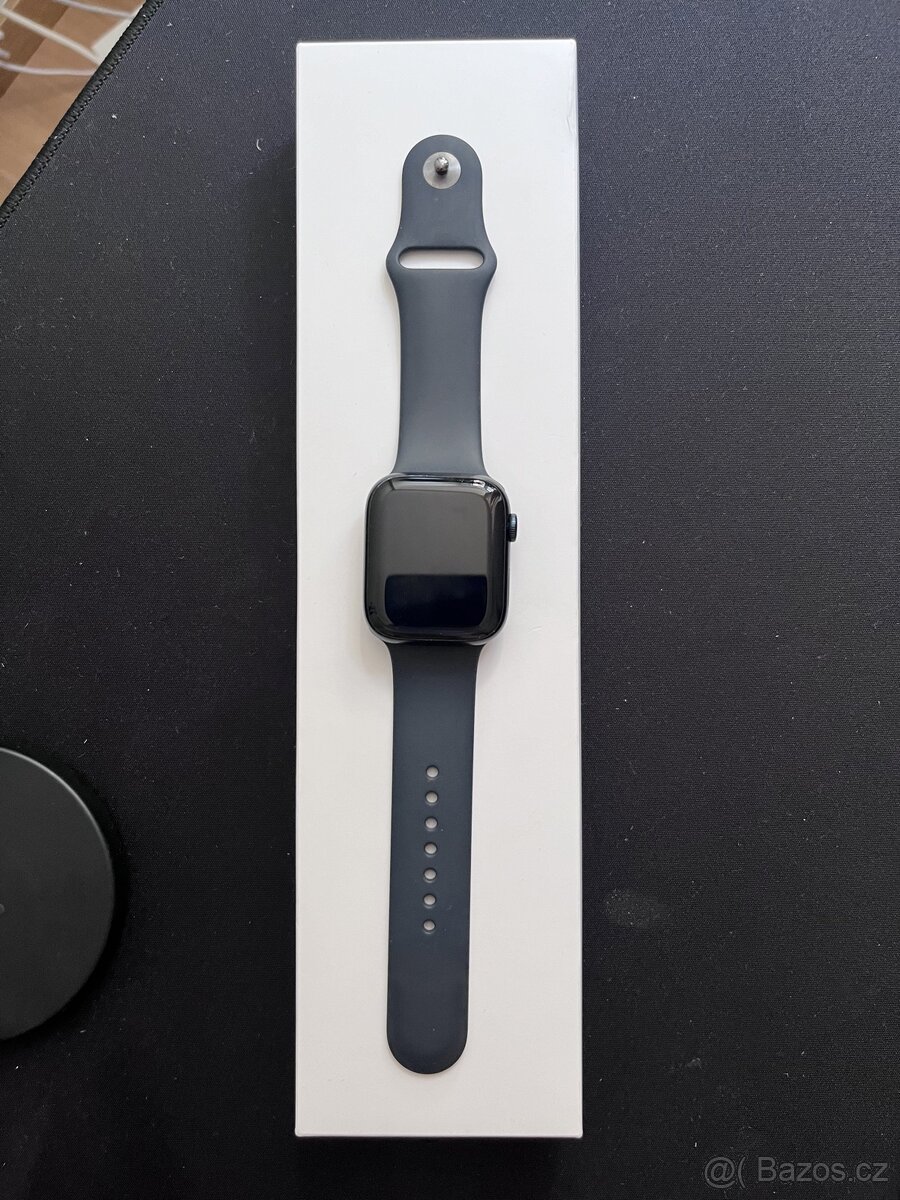 Apple watch series 8 45mm Cellular verze