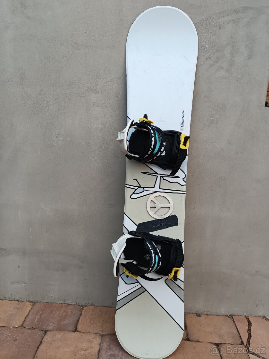 Dětský snowboard 133cm