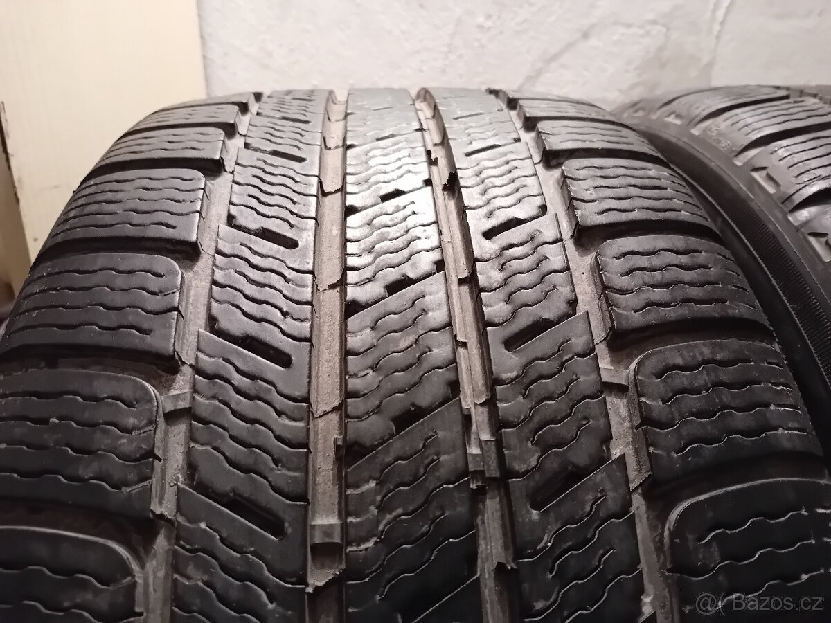 2x zimní pneu Michelin 235/40 r18