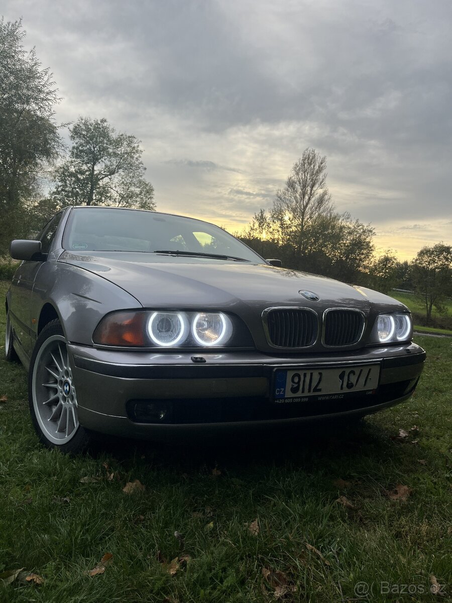 BMW E39 535i V8 Serviska, Pěkný stav