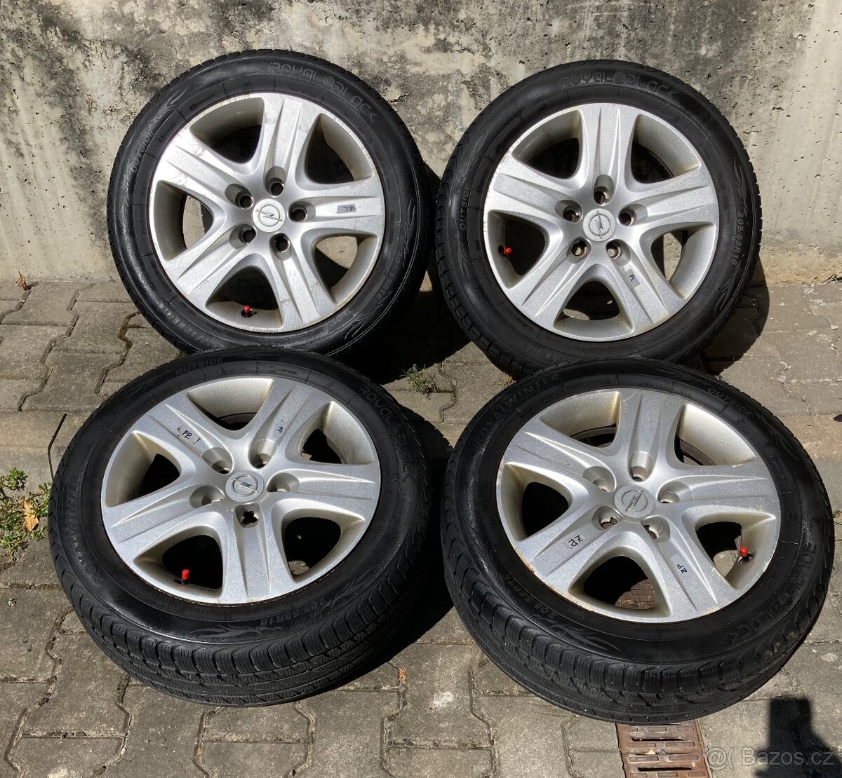 Prodám sadu 16" zimních kol. Disky originál Opel GM 5x110