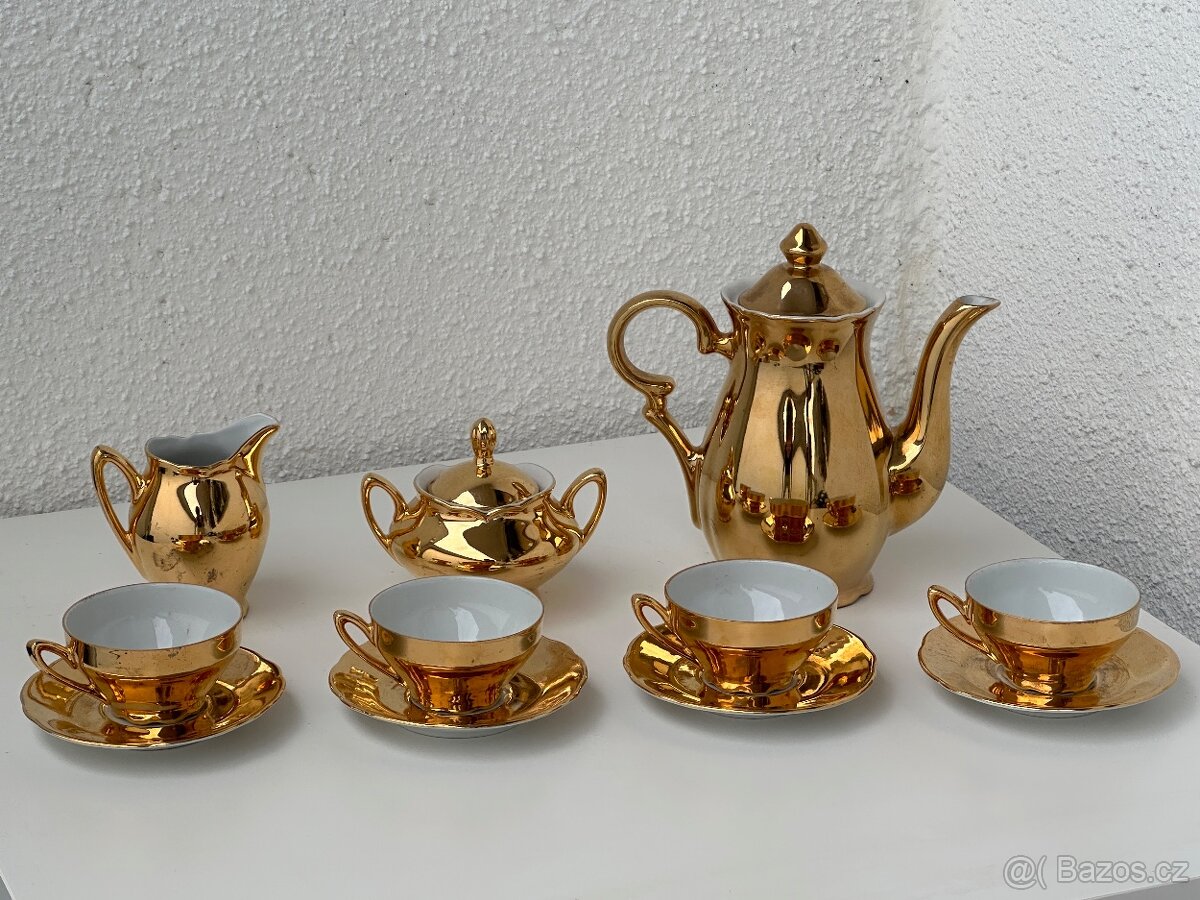 Porcelánový kávový set