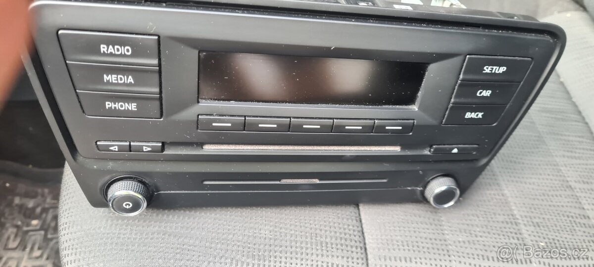 Radio cd Bluetooth originál autorádio škoda