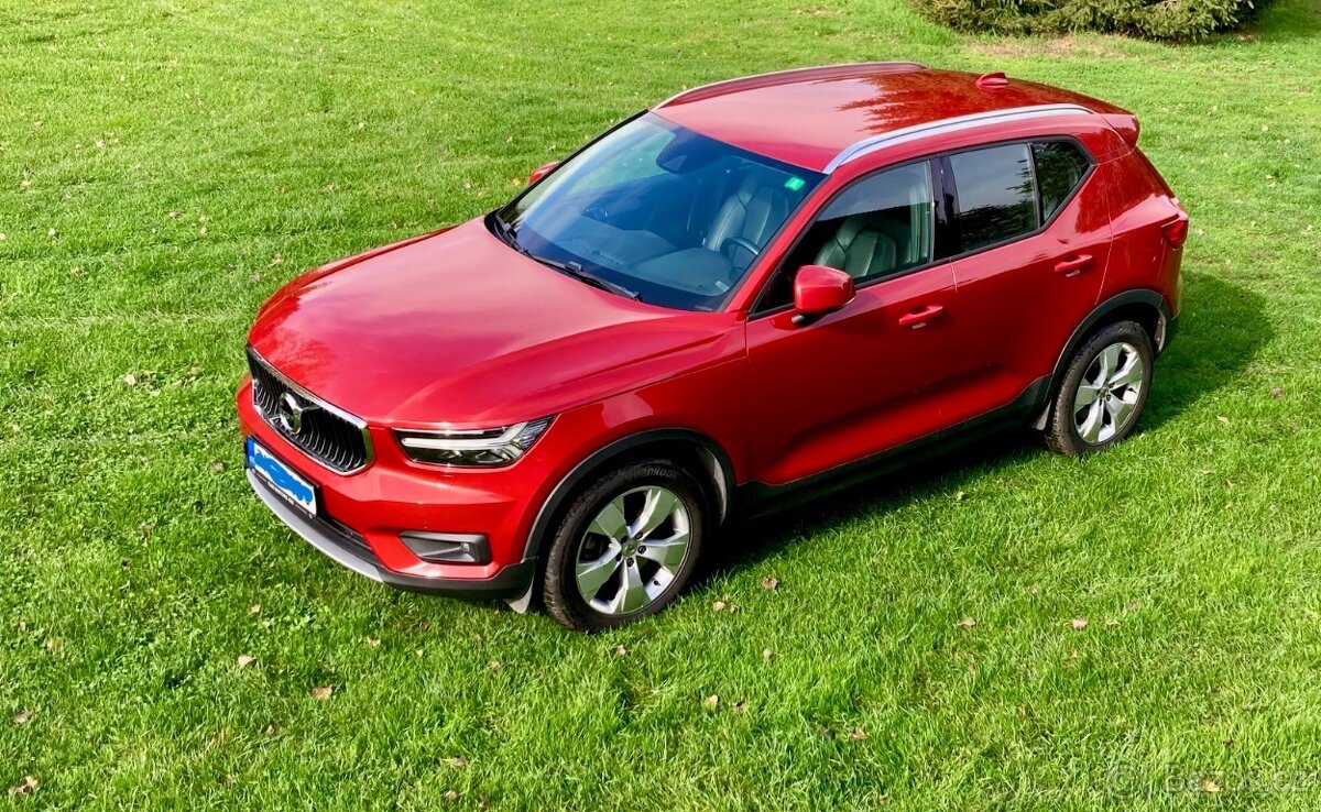 Volvo XC40 D4 AWD , 140 kW , DPH, nebouráno.