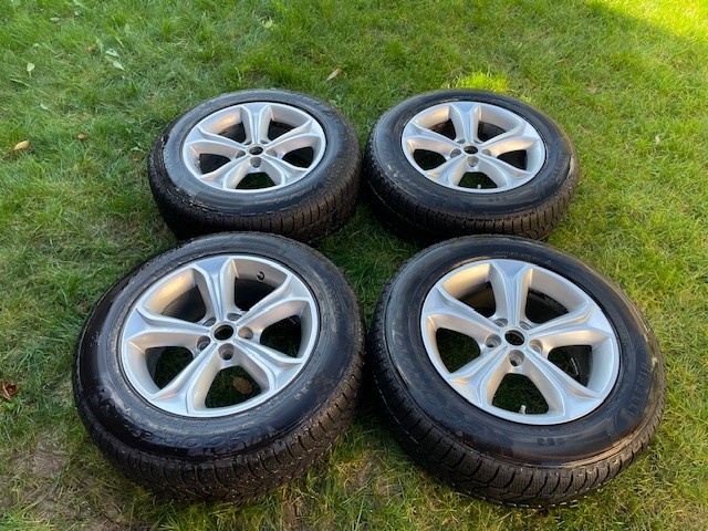 Alu kola + zimní pneu 5x108 (LR/ Ford) 225/65 R17