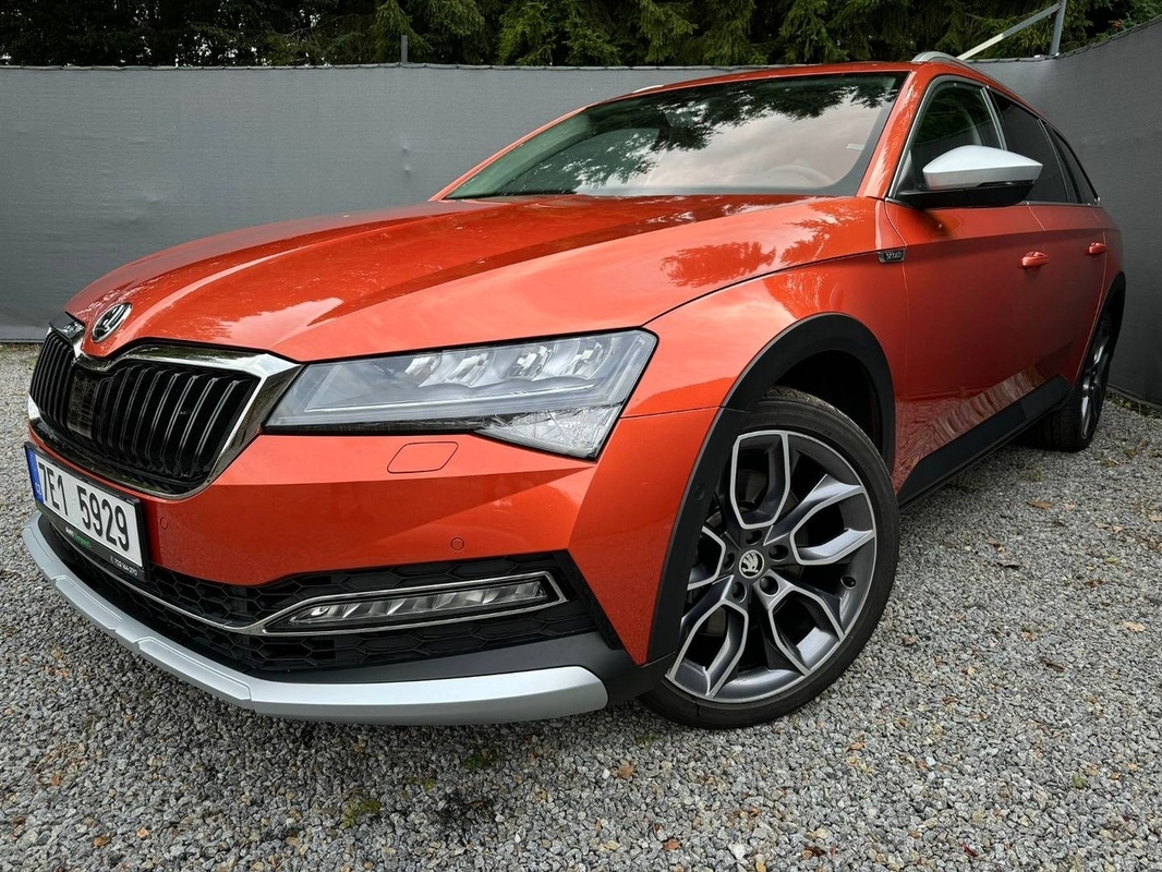 Škoda Superb III SCOUT 2.0 TSI 206kw 4x4 2023 TANGERINE