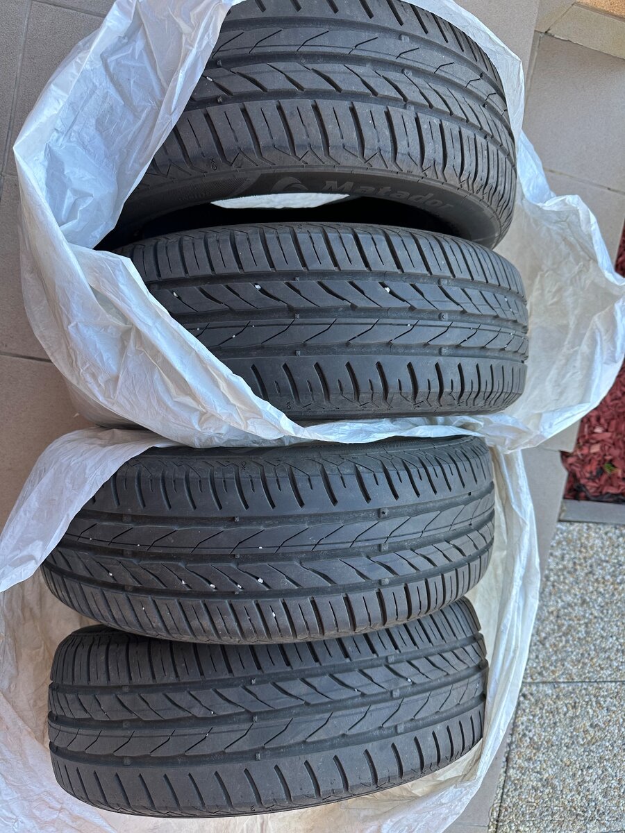 4x letní 185/60 r15 matador