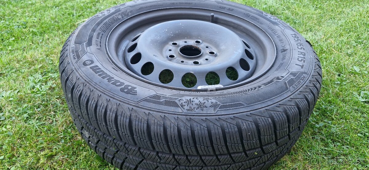 Zimni sada pneu,195/65R15,Barum polaris