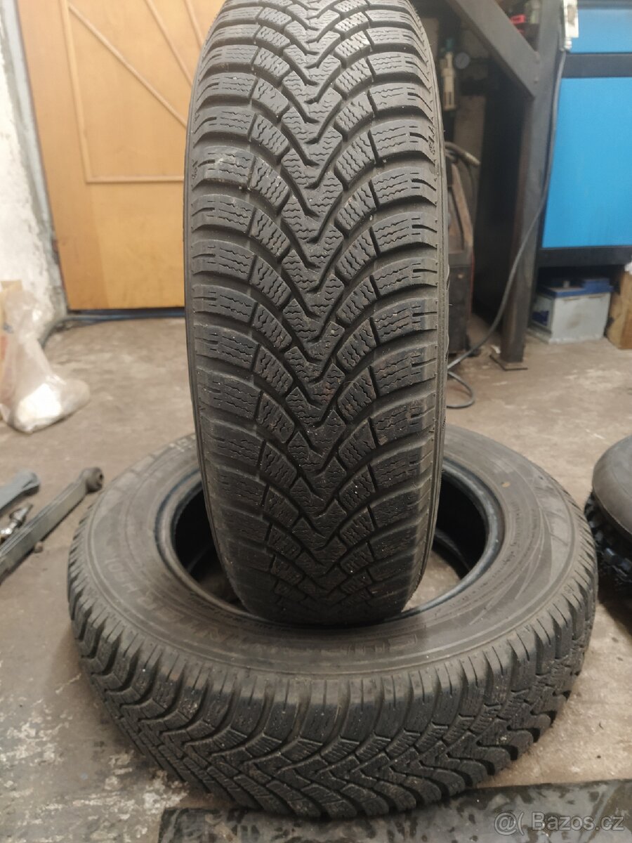 Zimní pneu 175/65 R15