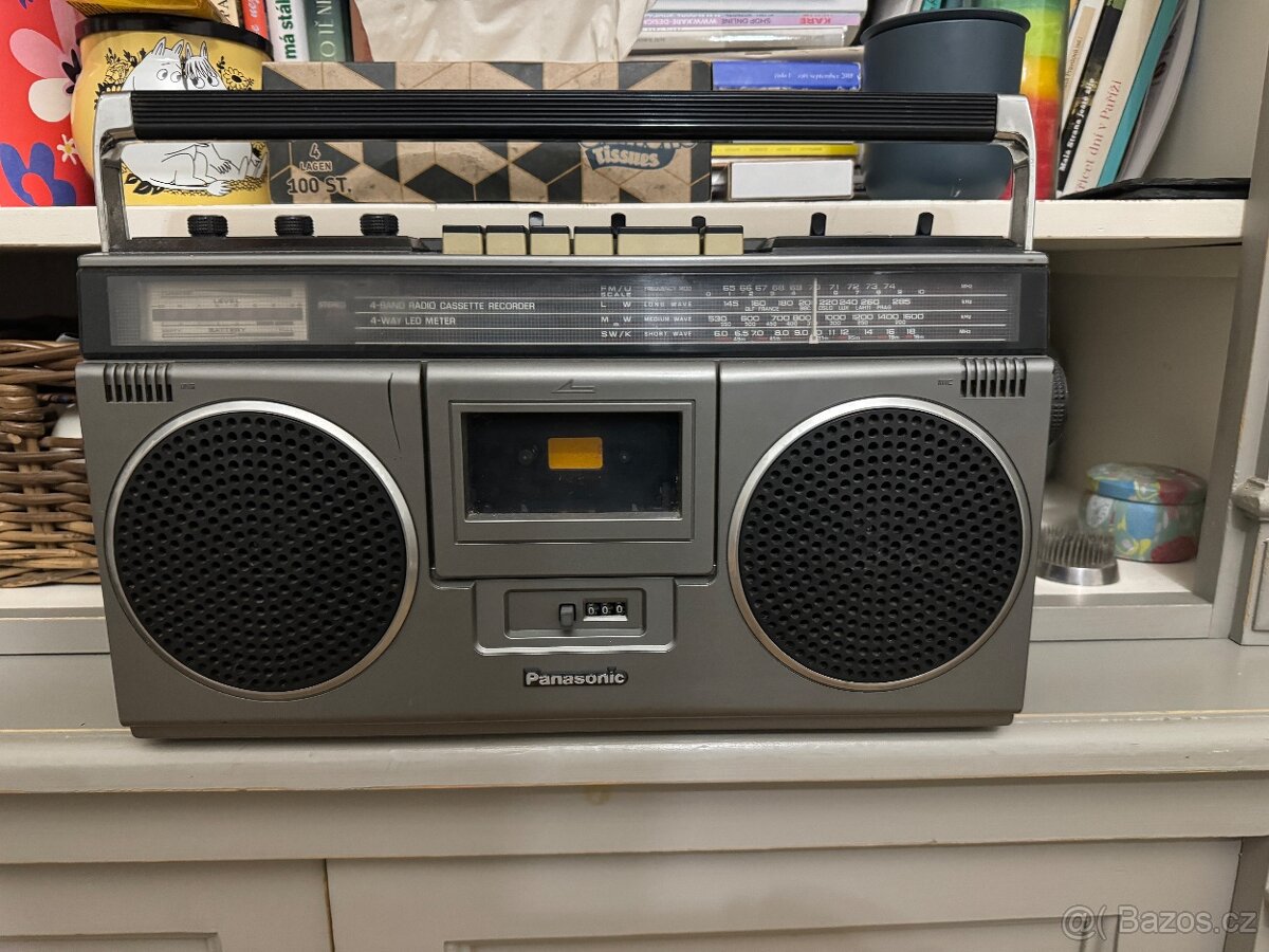 PRODÁM RADIOMAGNETOFON PANASONIC model No.RQ-4050LJ