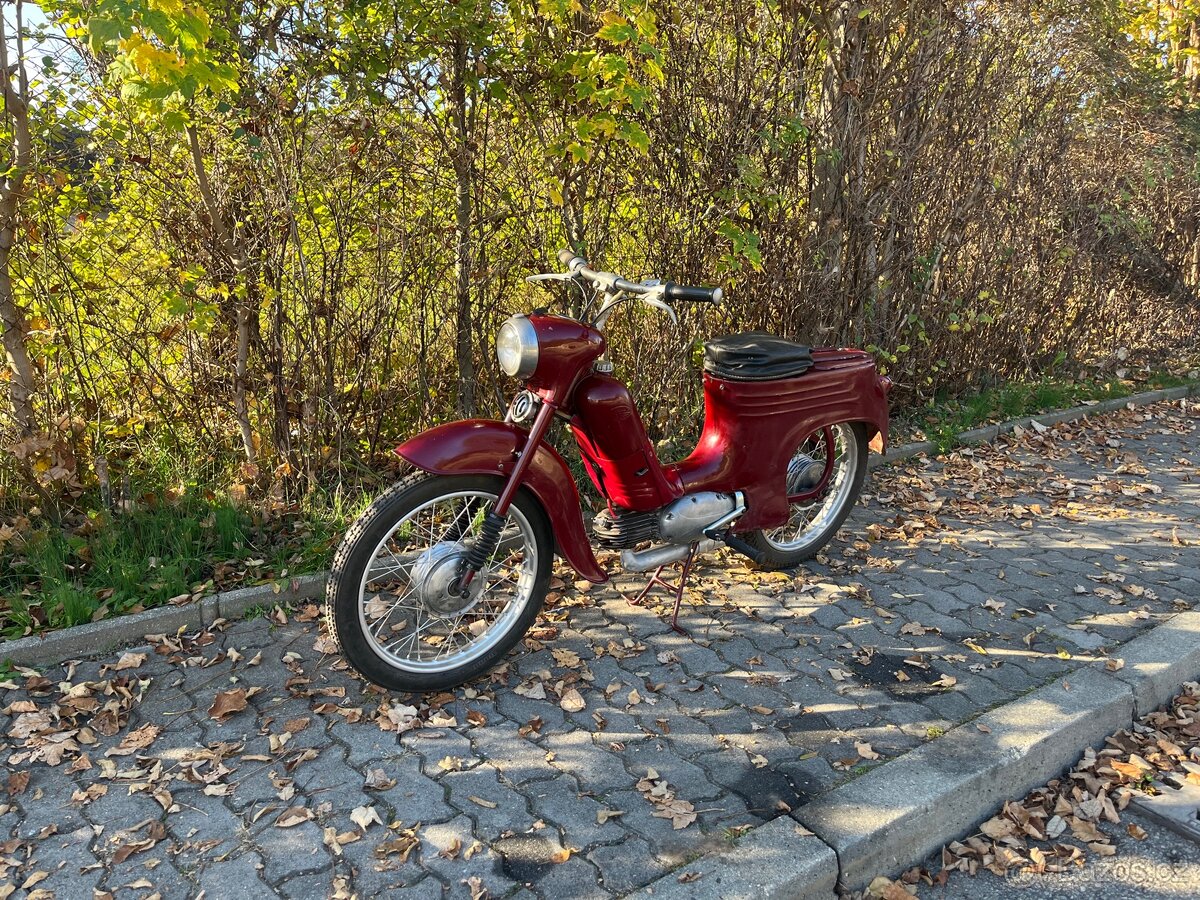 Jawa 555 Pionýr