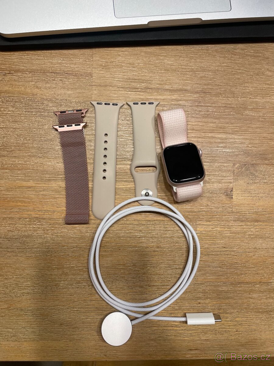 Apple Watch Series 9 41mm Růžový hliník