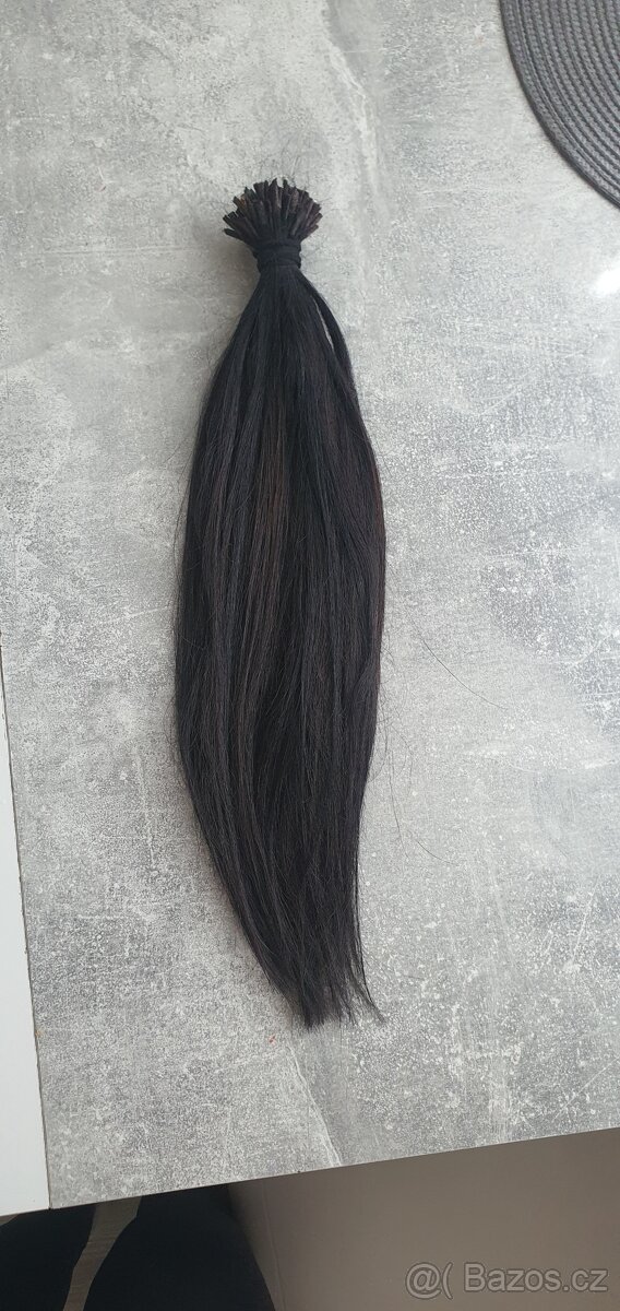 Vlasy vychodoevropske 150 pramenů délka 42 cm