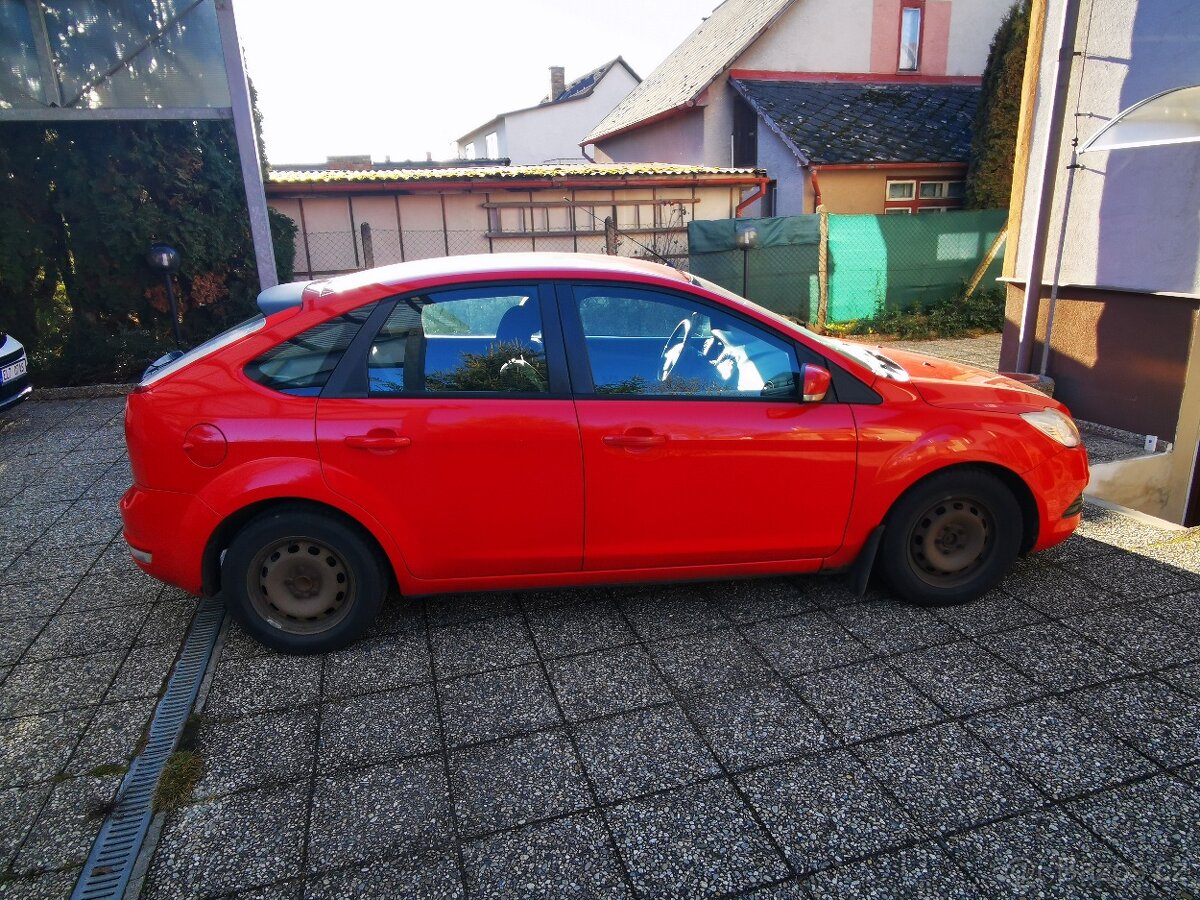 Ford Focus II 2010 1.6i 74kw