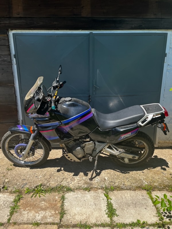 Rozpredám Yamaha xtz 750 Super Tenere