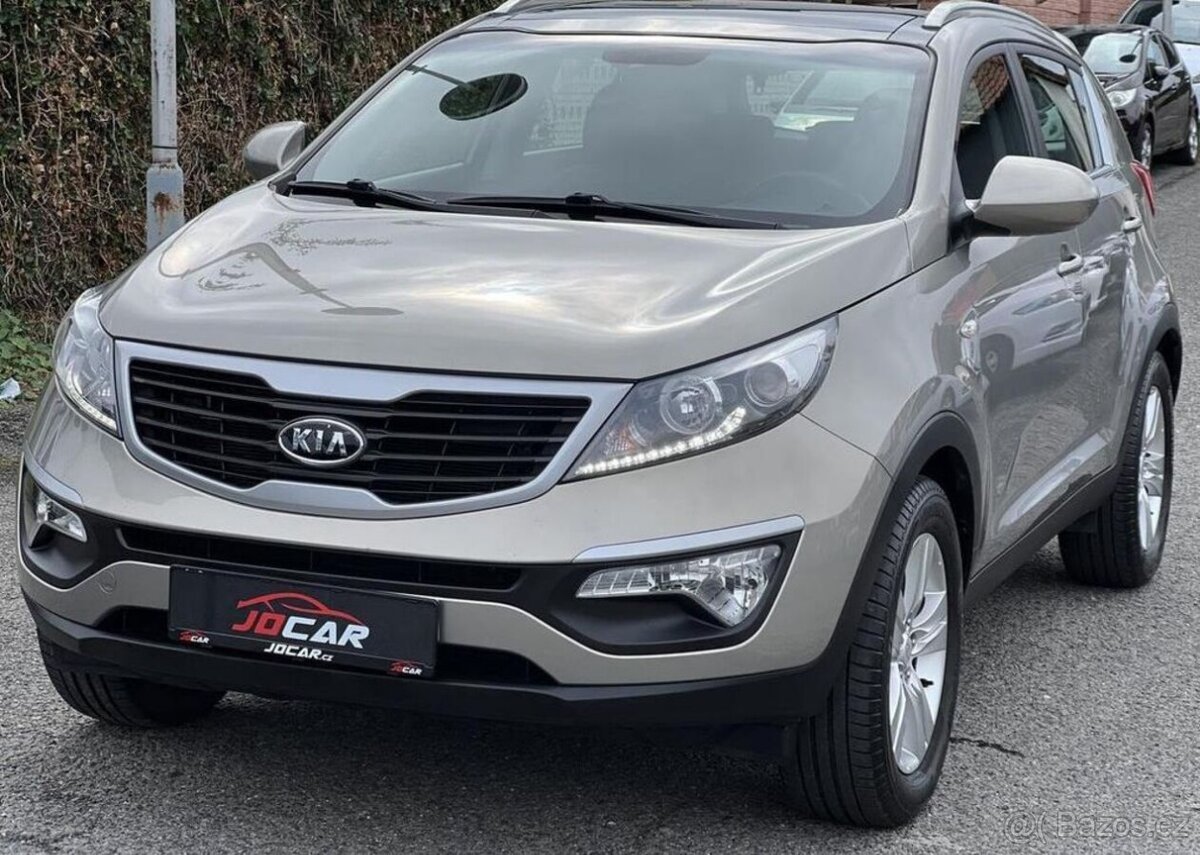 Kia Sportage 2.0i 16v PANORAMA KAMERA manuál 120 kw