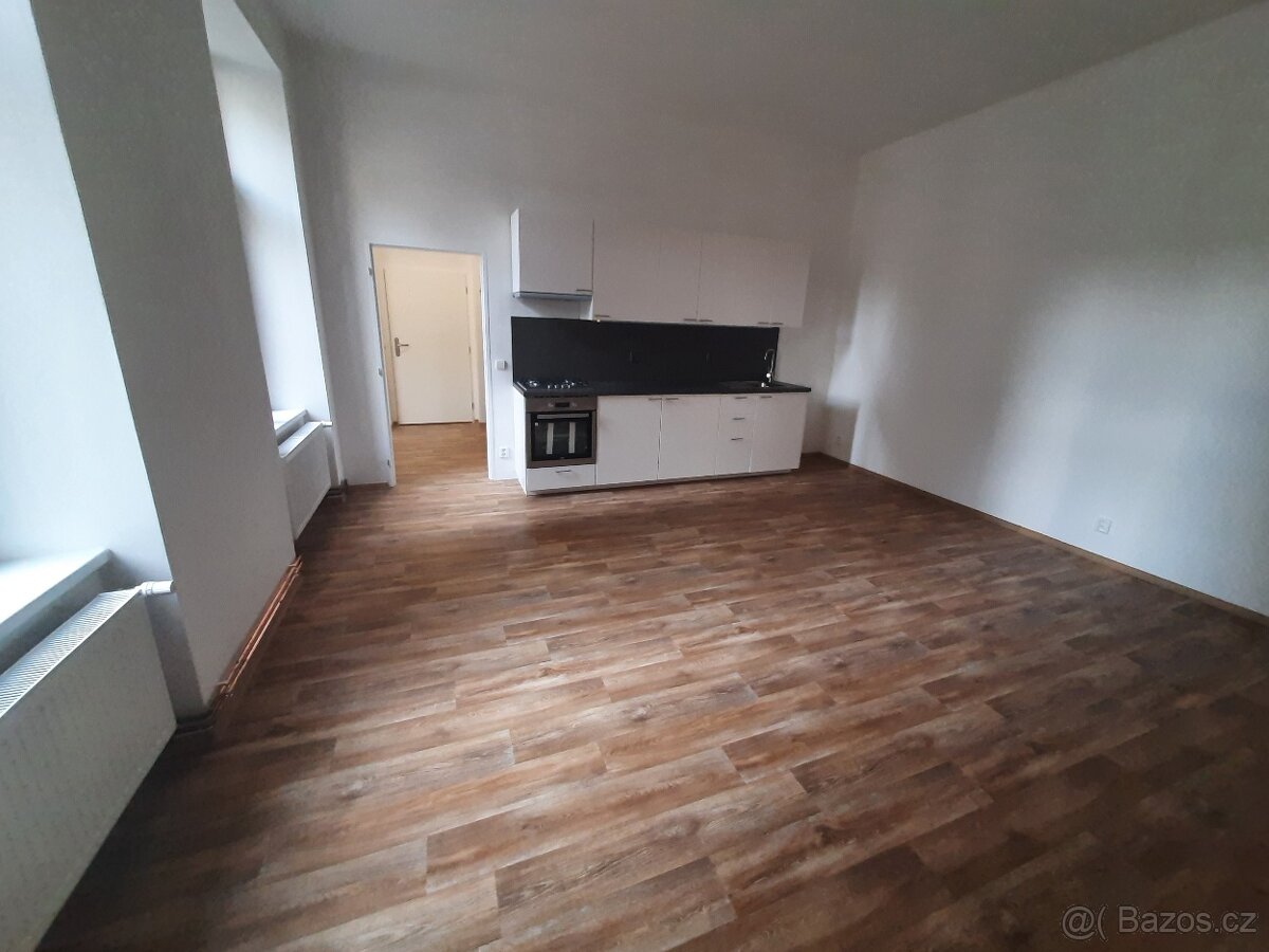 Pronájem bytu 65m2 + terasa 30m2 v centru Liberce