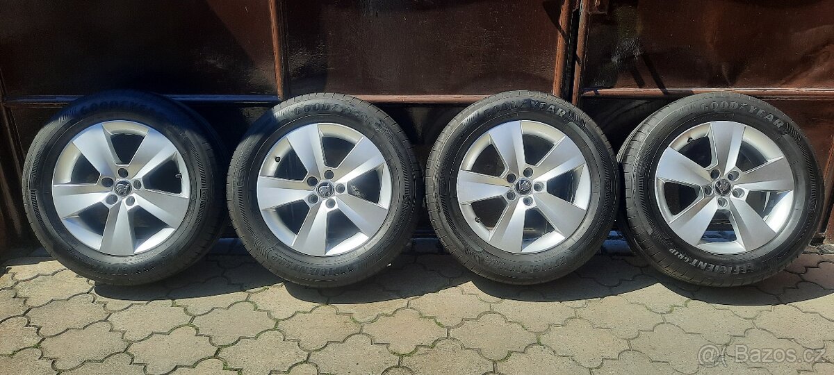 Originál alu Škoda Superb 3 5x112 215/60 R16 - 7mm letní