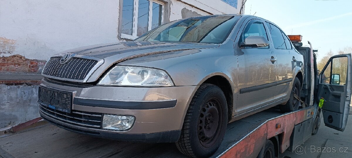 Škoda Octavia 2 díly