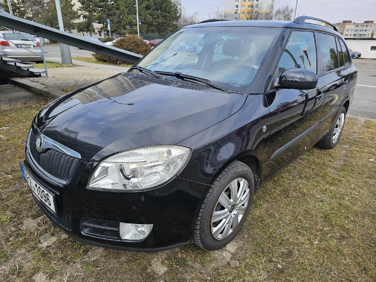 Škoda FABIA II kombi - 1.4i - (2009)... na splátky VŠEM