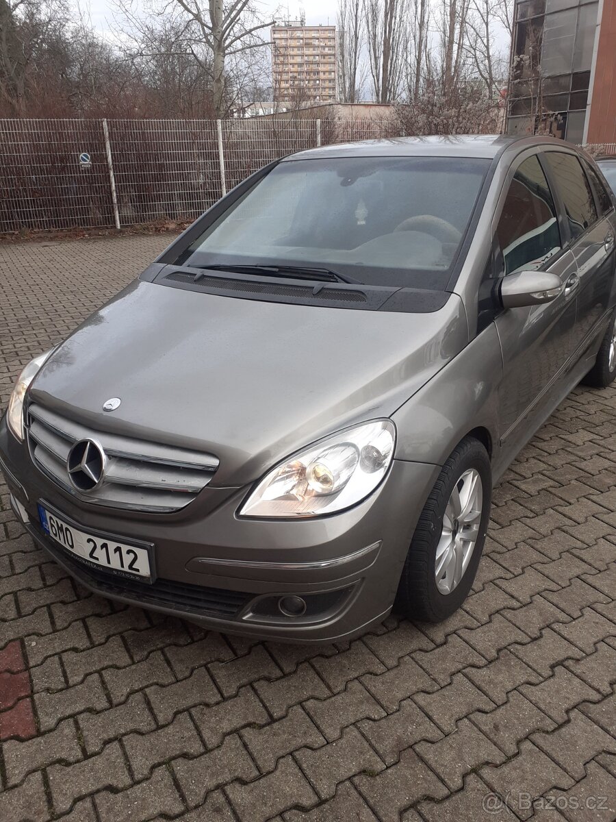 Mercedes benz B180cdi