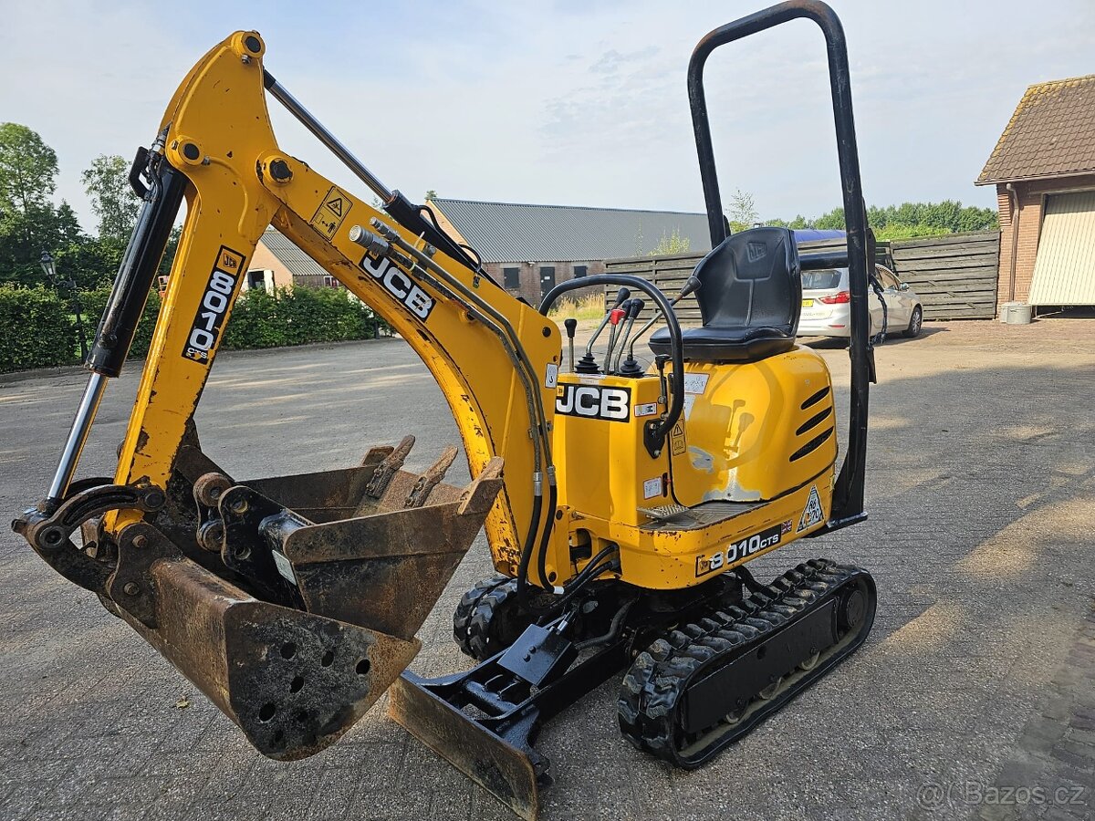 Prodám JCB 8010 CTS