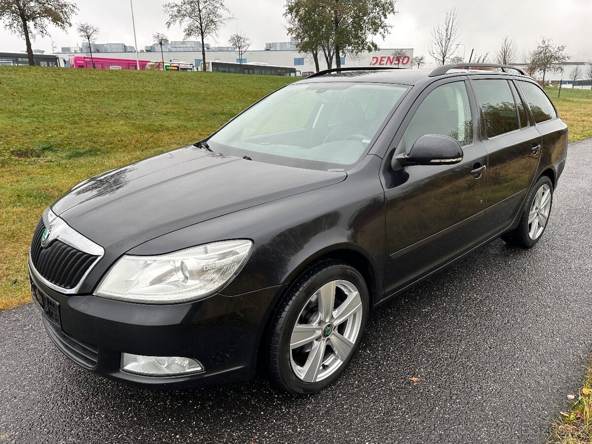 ŠKODA OCTAVIA 2.0 TDI. ELEGANCE COMBI/ZÁRUKA/PODZIMNÍ SLEVA