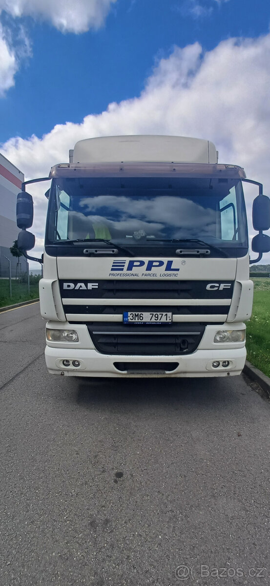 DAF CF 75.310 IZOTHERM, ČELO