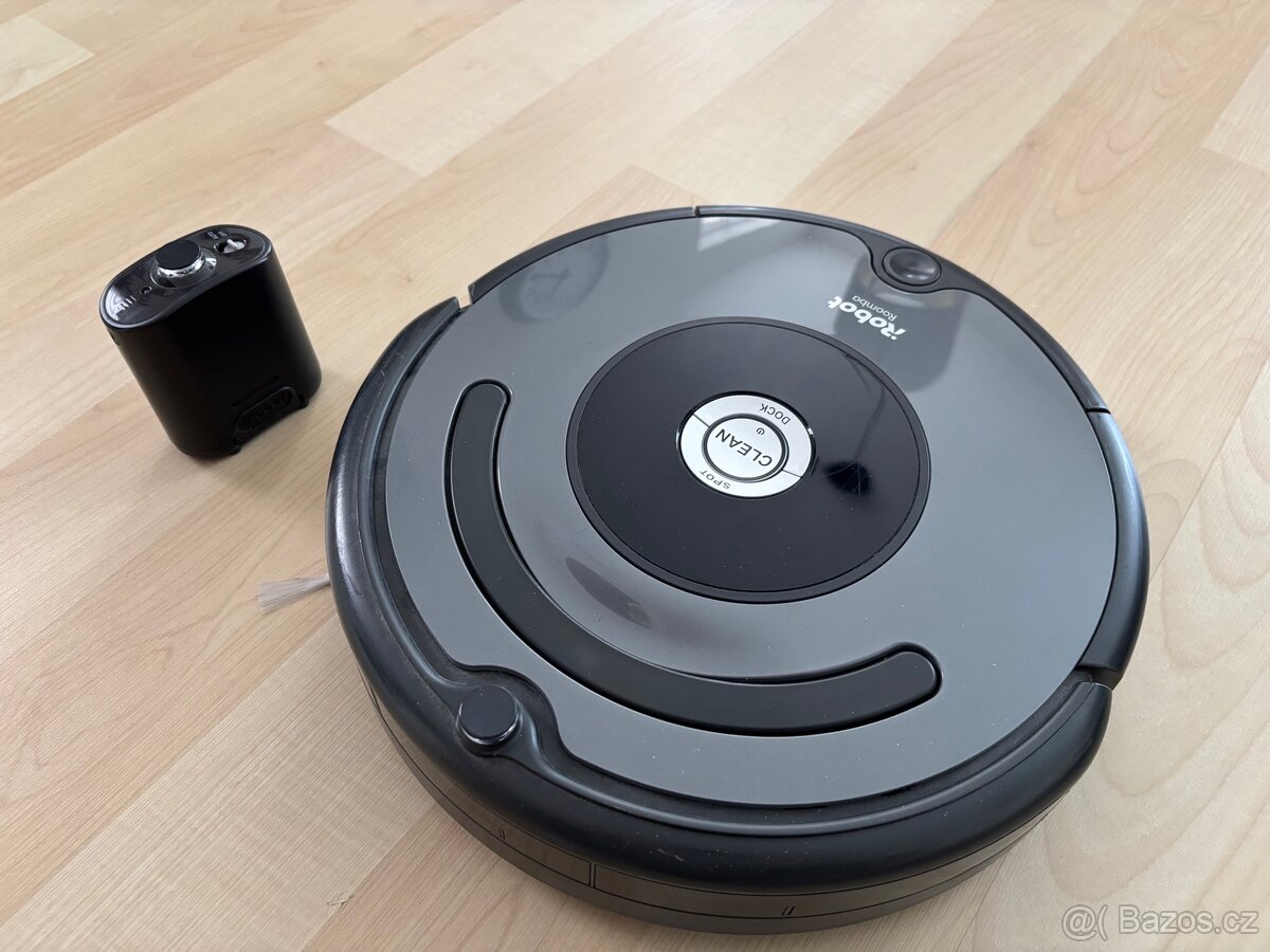 iRobot Roomba 676